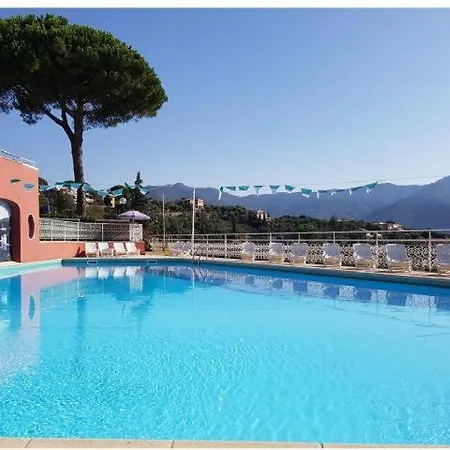 Portofino Est Appart hôtel 3*