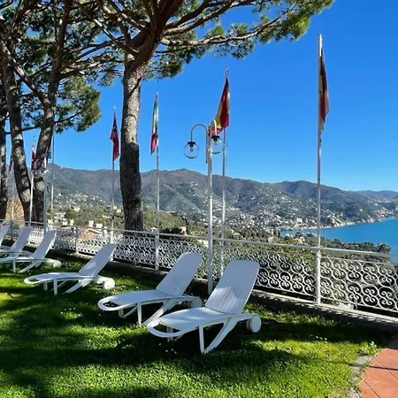 Portofino Est 3*