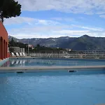 Portofino Est 3*