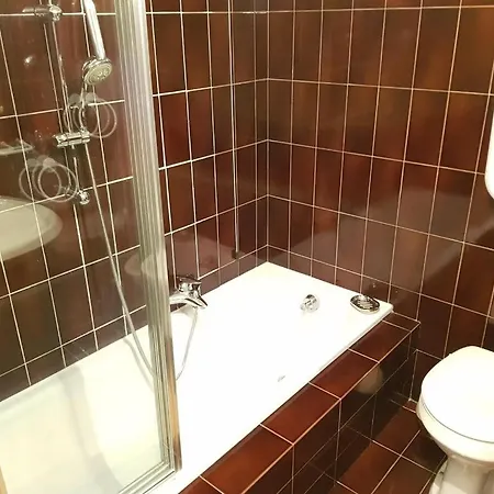 Portofino Est מלון דירות