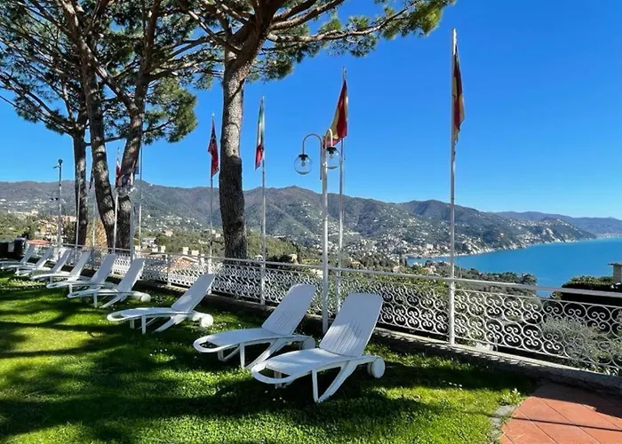 Portofino Est 3*